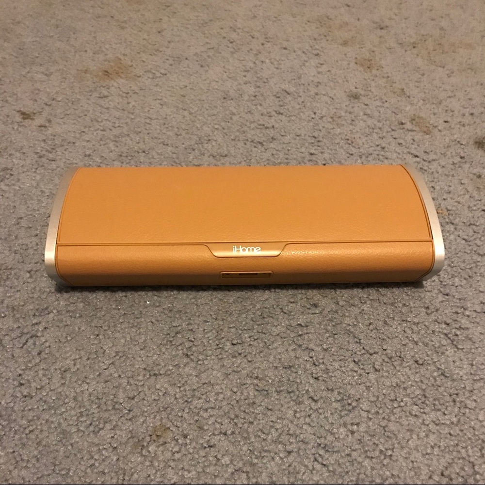 Apple iHome Speaker